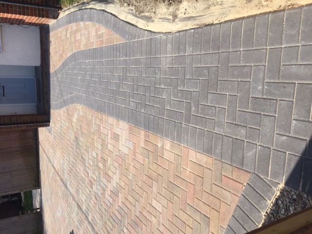 Footpaths in Emmer Green, Reading, Berkshire by your friendly local builders