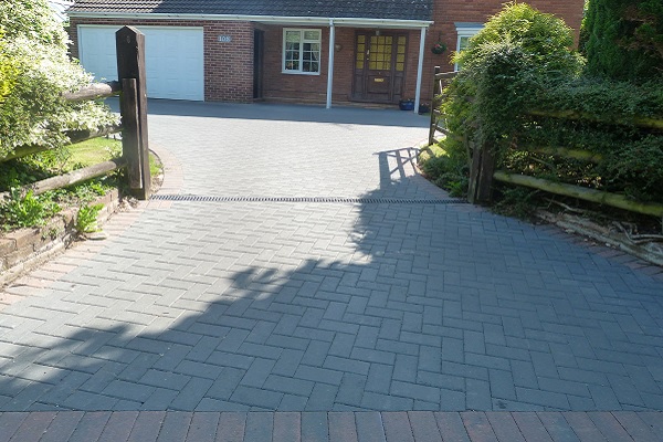 Parking area in Emmer Green, Reading, Berkshire by your friendly local builders